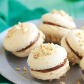 Macarons with Peanut Butter Caramel Crunch Recipe: Recipe-IDEAS