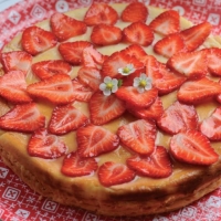 Strawberry, Ricotta and Lemon Thyme Cheesecake Recipe